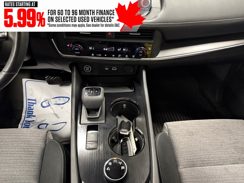 2023 Nissan Rogue AWD SV Moonroof