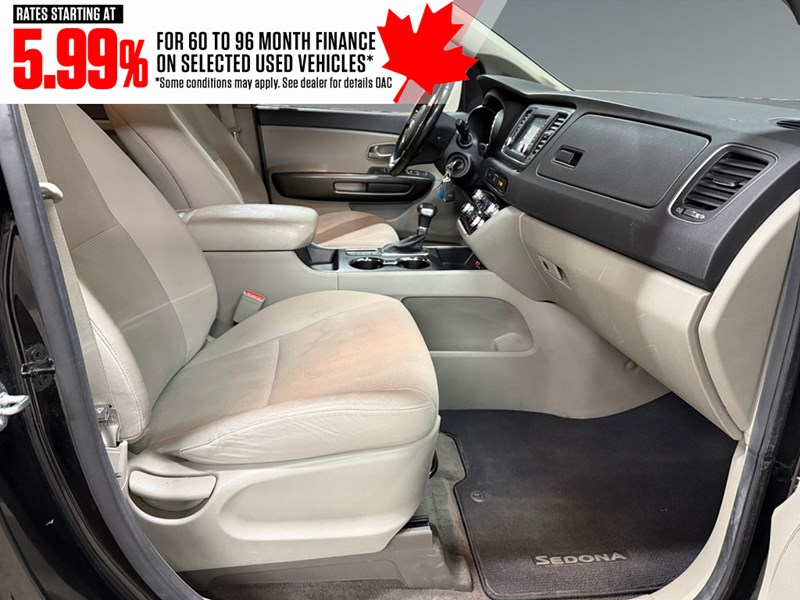 2019 Kia Sedona LX FWD