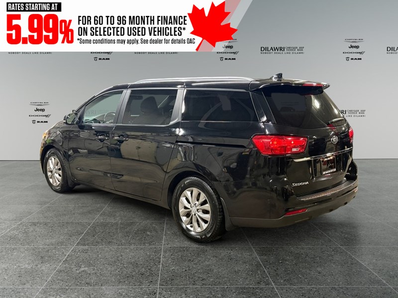 2019 Kia Sedona LX FWD