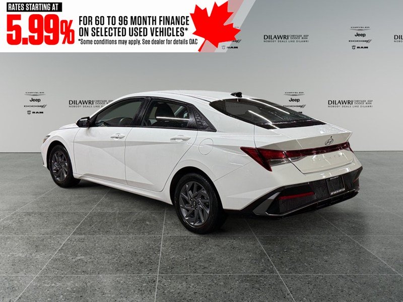 2024 Hyundai Elantra Preferred IVT
