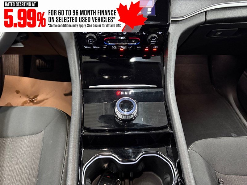 2023 Jeep Grand Cherokee Laredo 4x4