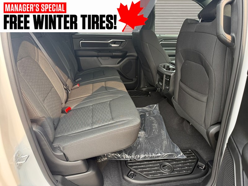 2025 RAM 1500 Big Horn Night Pkg 4x4 Crew Cab 5'7" Box