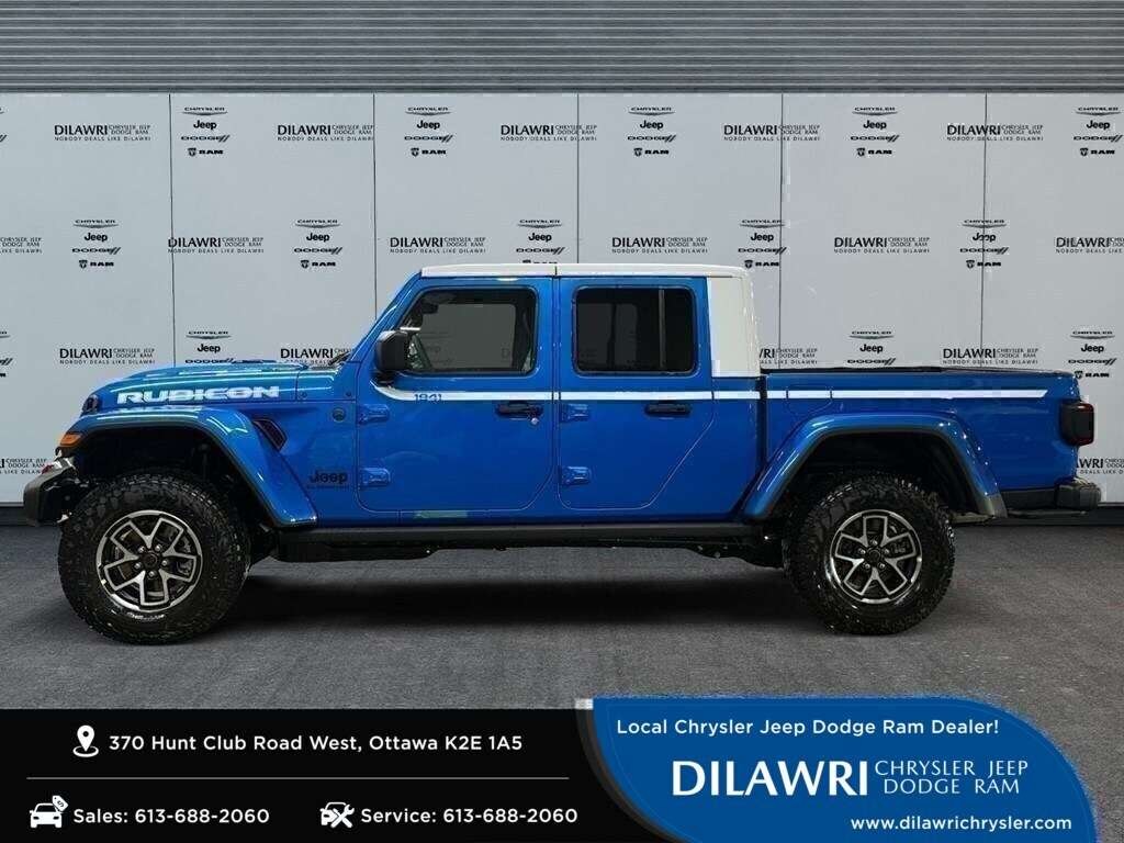 Hydro Blue Pearl 2026 Jeep Gladiator Pickup Truck Four-Wheel Drive Automatic