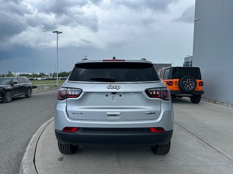 2025 Jeep Compass North 4x4
