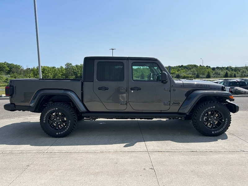 2025 Jeep Gladiator Willys 4x4