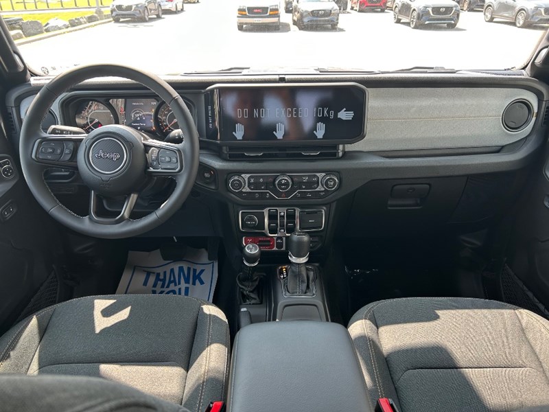 2025 Jeep Gladiator Willys 4x4