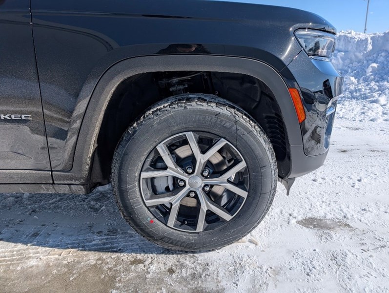 2025 Jeep Grand Cherokee Limited 4x4 | Pano Roof, Tow Package