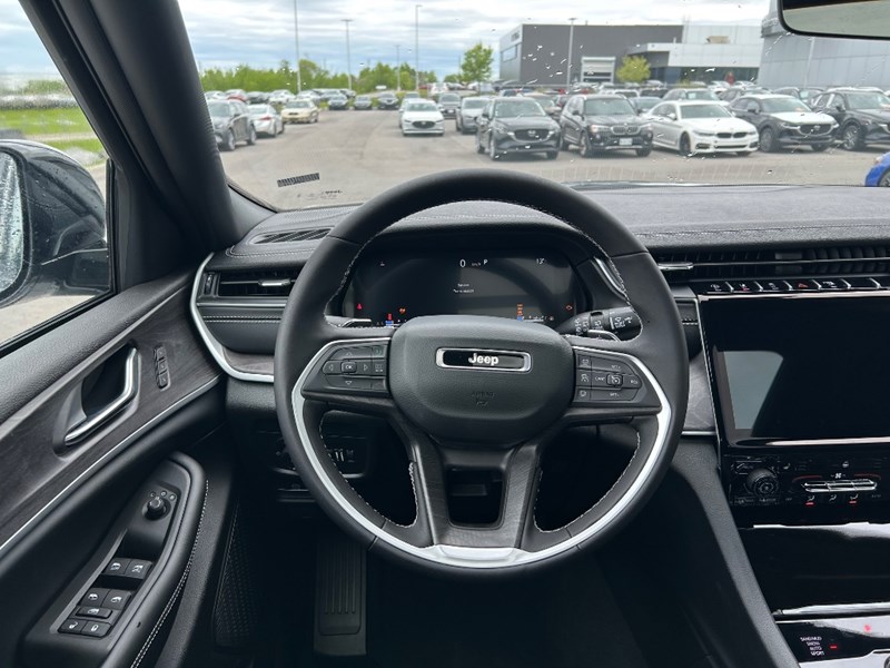 2025 Jeep Grand Cherokee Limited 4x4
