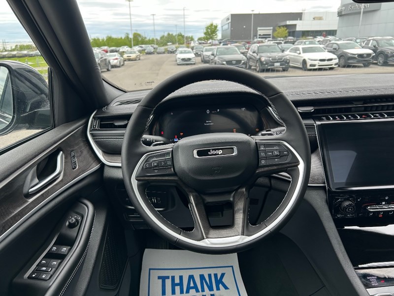 2025 Jeep Grand Cherokee Limited 4x4
