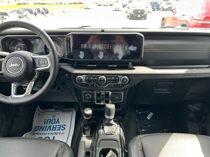 2025 Jeep Wrangler Sahara 4 Door 4x4