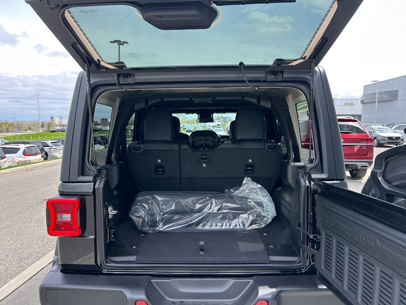 2025 Jeep Wrangler Sahara 4 Door 4x4