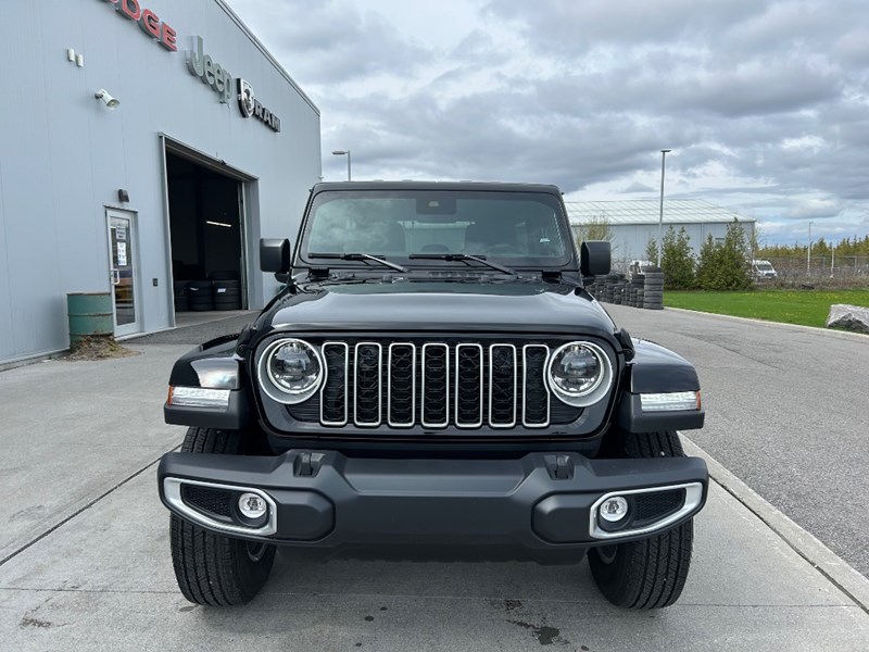 2025 Jeep Wrangler Sahara 4 Door 4x4