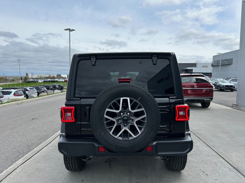2025 Jeep Wrangler Sahara 4 Door 4x4