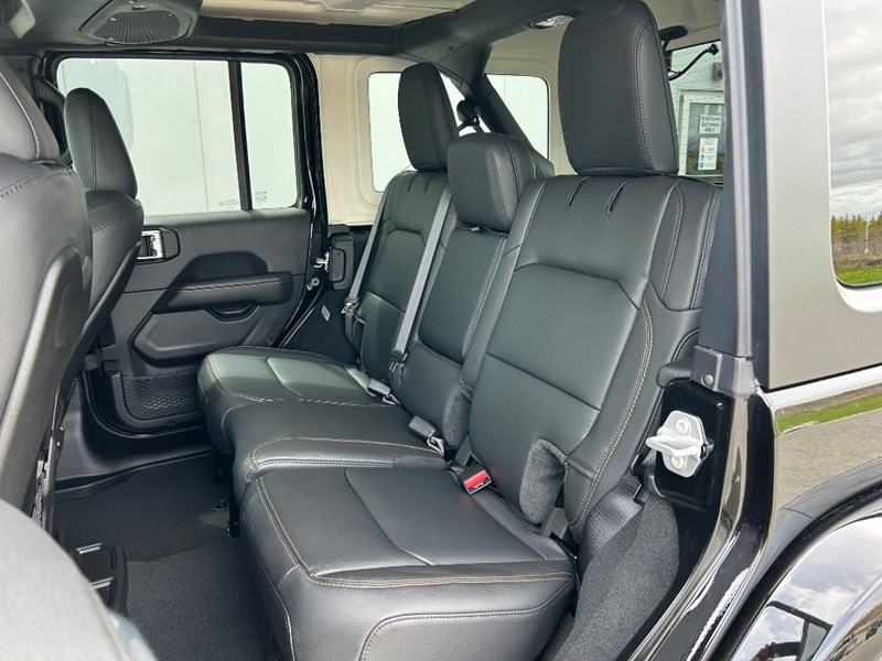 2025 Jeep Wrangler Sahara 4 Door 4x4