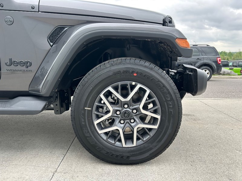 2025 Jeep Wrangler Sahara 4 Door 4x4