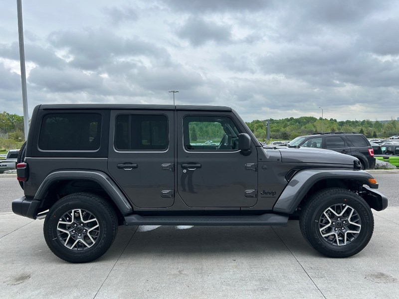 2025 Jeep Wrangler Sahara 4 Door 4x4