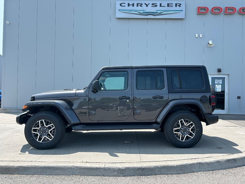 2025 Jeep Wrangler Sahara 4 Door 4x4