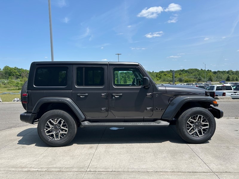2025 Jeep Wrangler Sahara 4 Door 4x4