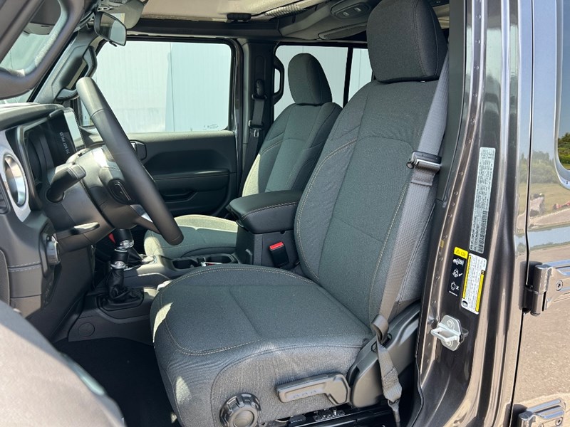 2025 Jeep Wrangler Sahara 4 Door 4x4