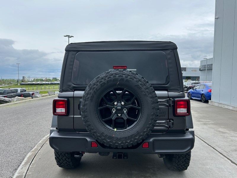 2025 Jeep Wrangler Willys 4 Door 4x4