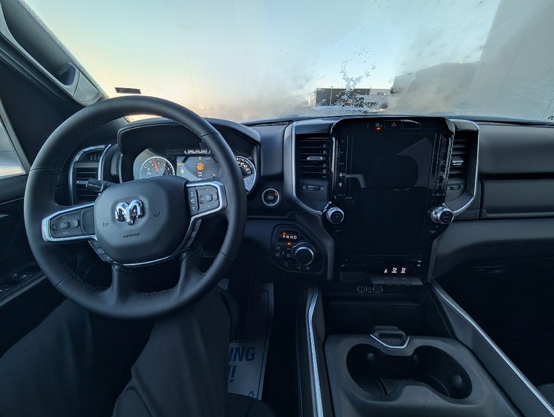 2025 RAM 1500 Big Horn 4x4 Crew Cab | Off-Roader, Sport Group