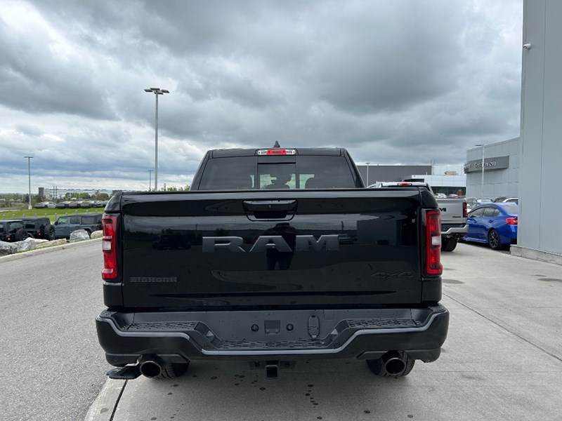 2025 RAM 1500 Big Horn 4x4 Crew Cab 5'7" Box