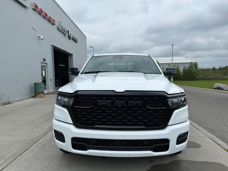 2025 RAM 1500 Big Horn 4x4 Crew Cab 5'7" Box