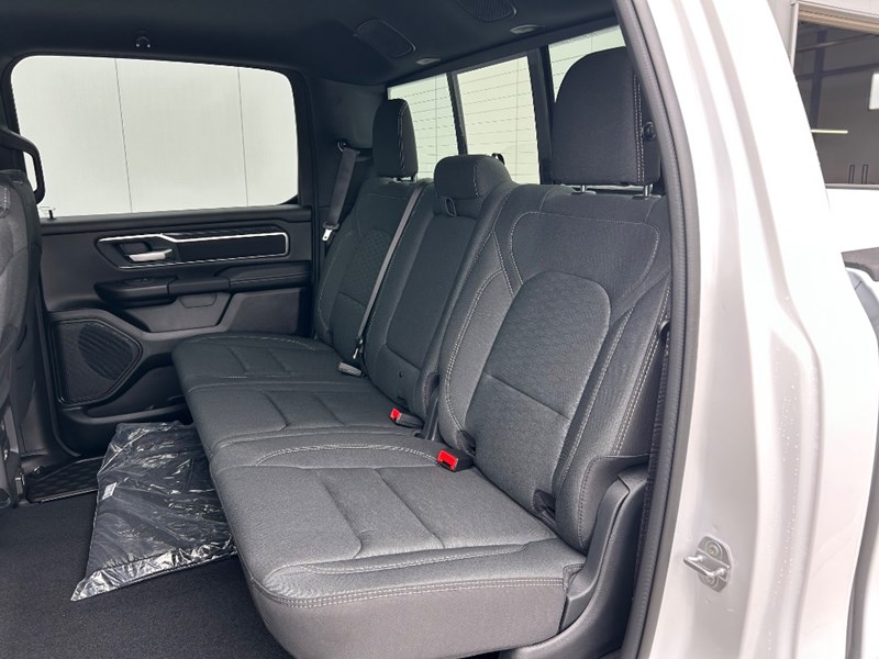 2025 RAM 1500 Big Horn 4x4 Crew Cab 5'7" Box