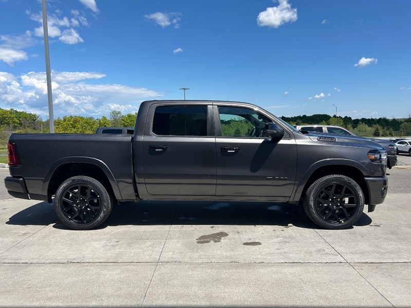 2025 RAM 1500 Big Horn 4x4 Crew Cab 5'7" Box