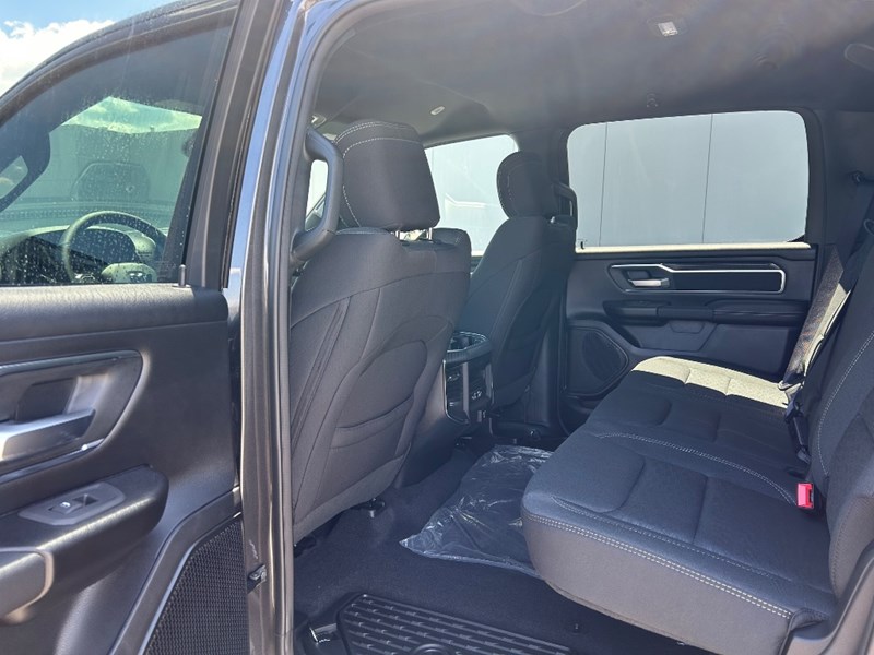 2025 RAM 1500 Big Horn 4x4 Crew Cab 5'7" Box