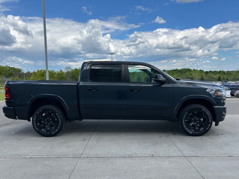 2025 RAM 1500 Big Horn 4x4 Crew Cab 5'7" Box
