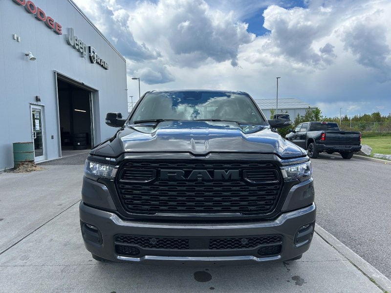 2025 RAM 1500 Big Horn 4x4 Crew Cab 5'7" Box