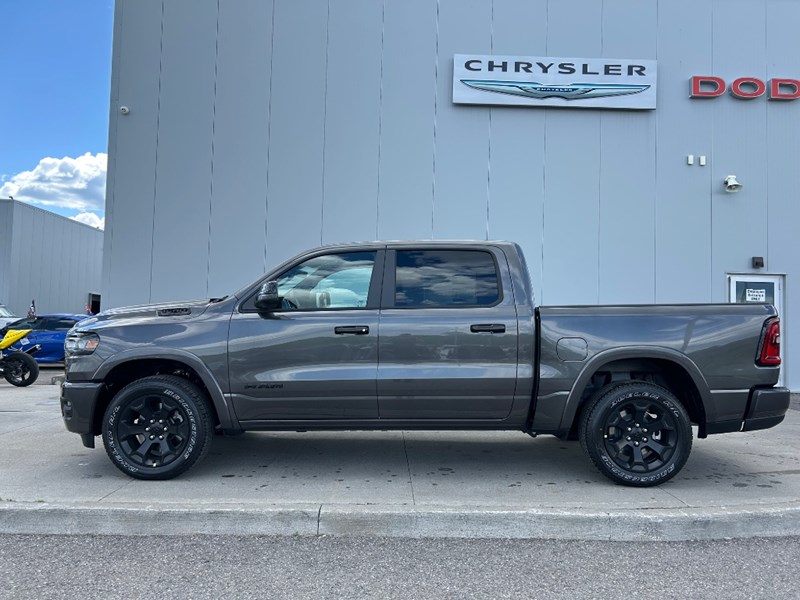 2025 RAM 1500 Big Horn 4x4 Crew Cab 5'7" Box