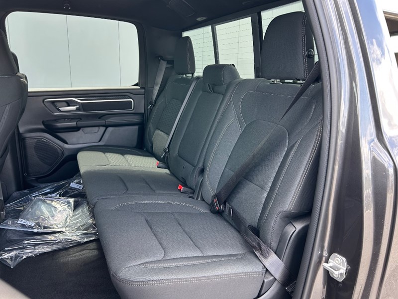 2025 RAM 1500 Big Horn 4x4 Crew Cab 5'7" Box