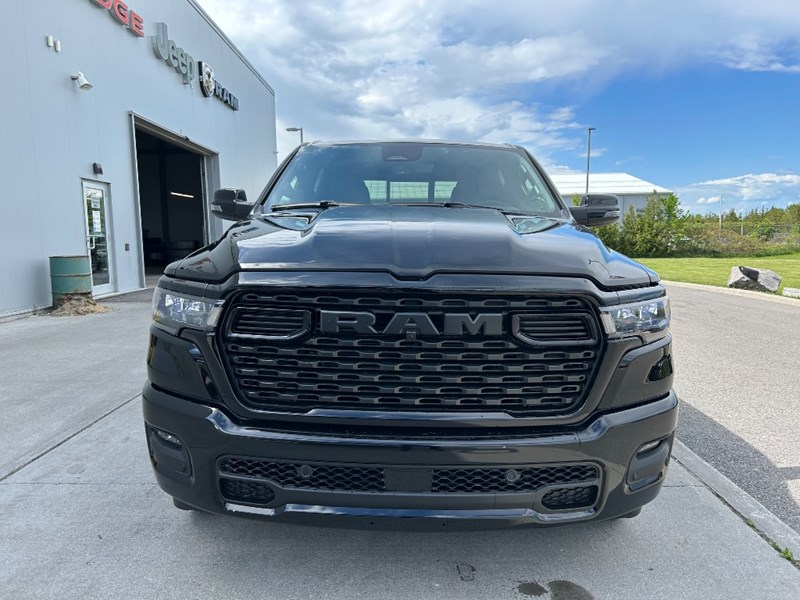 2025 RAM 1500 Big Horn 4x4 Crew Cab 5'7" Box