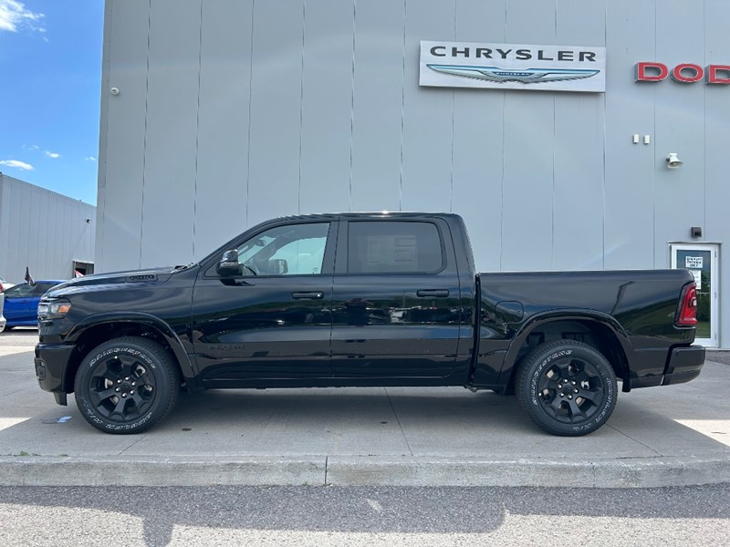 2025 RAM 1500 Big Horn 4x4 Crew Cab 5'7" Box