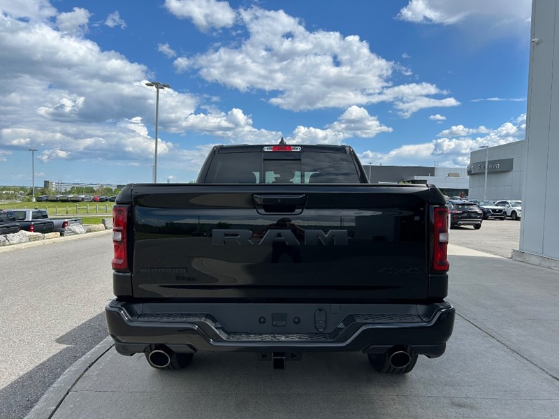 2025 RAM 1500 Big Horn 4x4 Crew Cab 5'7" Box