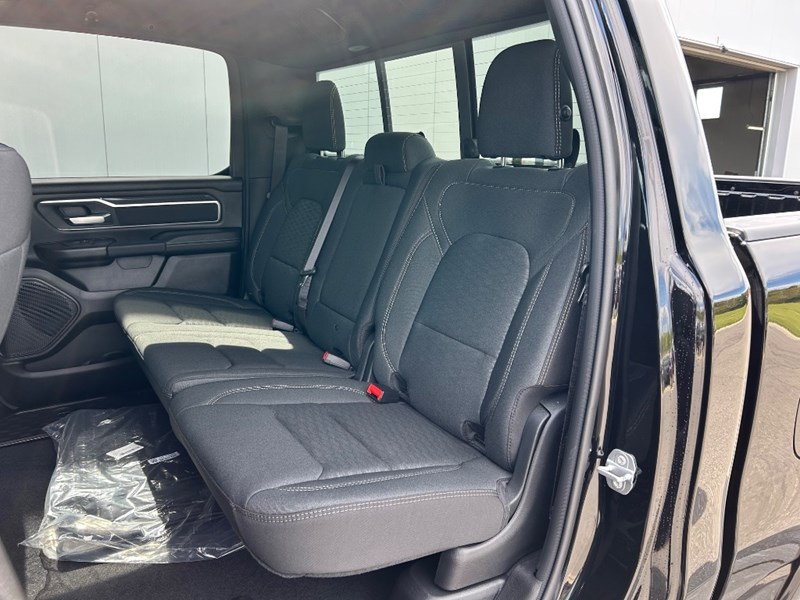 2025 RAM 1500 Big Horn 4x4 Crew Cab 5'7" Box