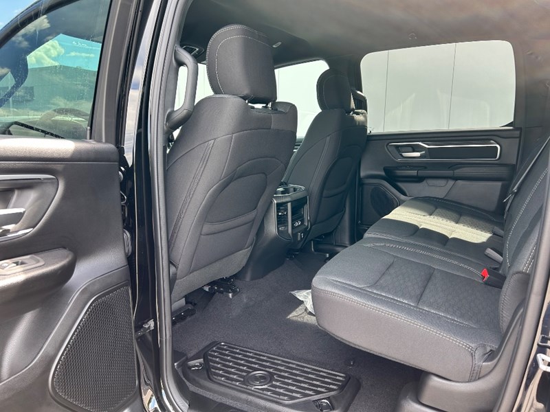 2025 RAM 1500 Big Horn 4x4 Crew Cab 5'7" Box