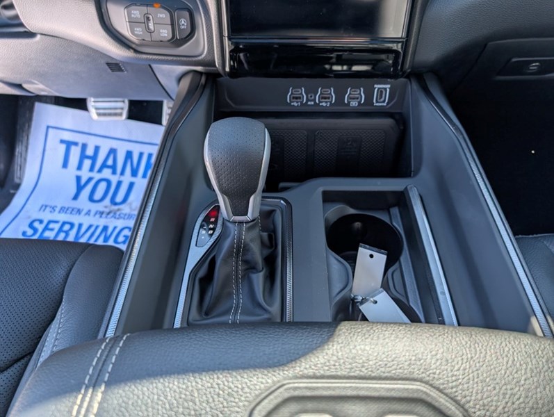 2025 RAM 1500 Sport GT 4x4 Crew Cab | Pano Roof, Leather