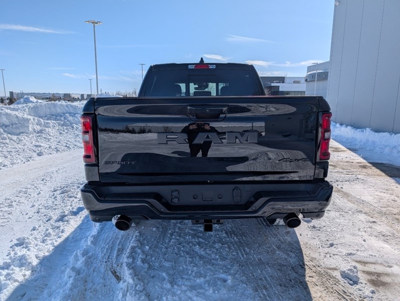2025 RAM 1500 Sport GT 4x4 Crew Cab | Pano Roof, Leather