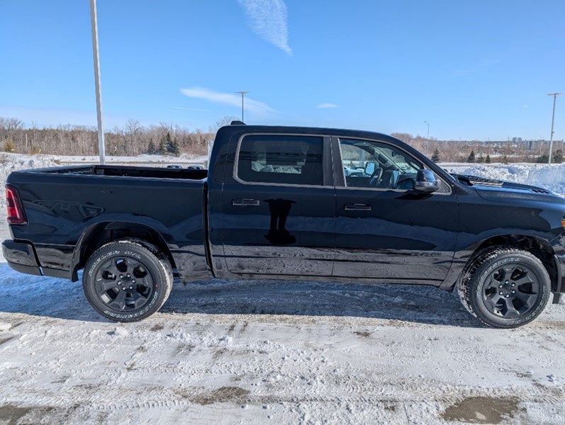 2025 RAM 1500 Sport GT 4x4 Crew Cab | Pano Roof, Leather