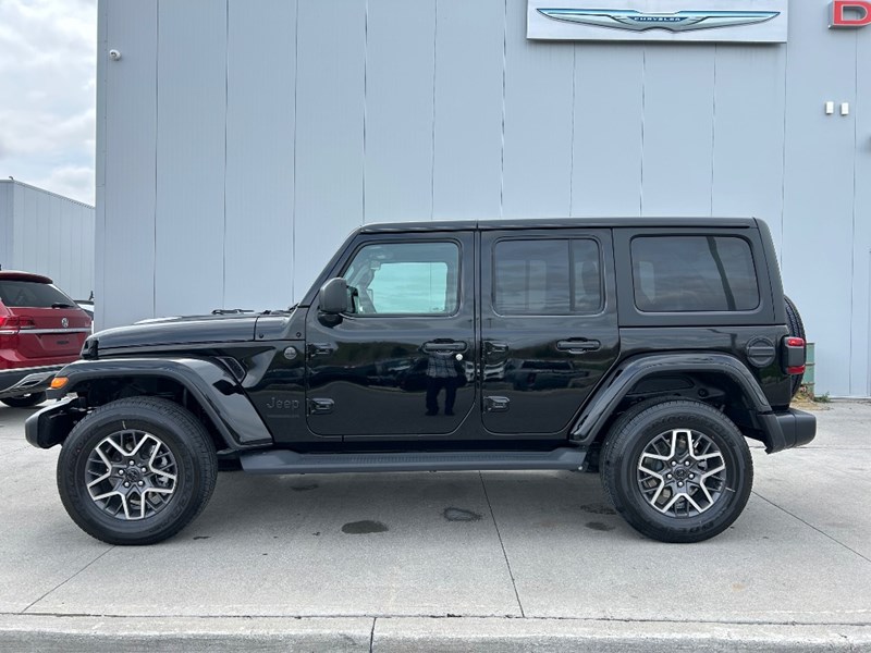 2025 Jeep Wrangler Sahara 4 Door 4x4