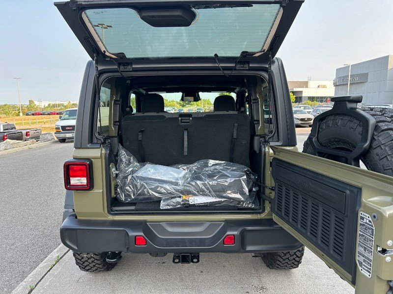 2025 Jeep Wrangler Willys 2 Door 4x4