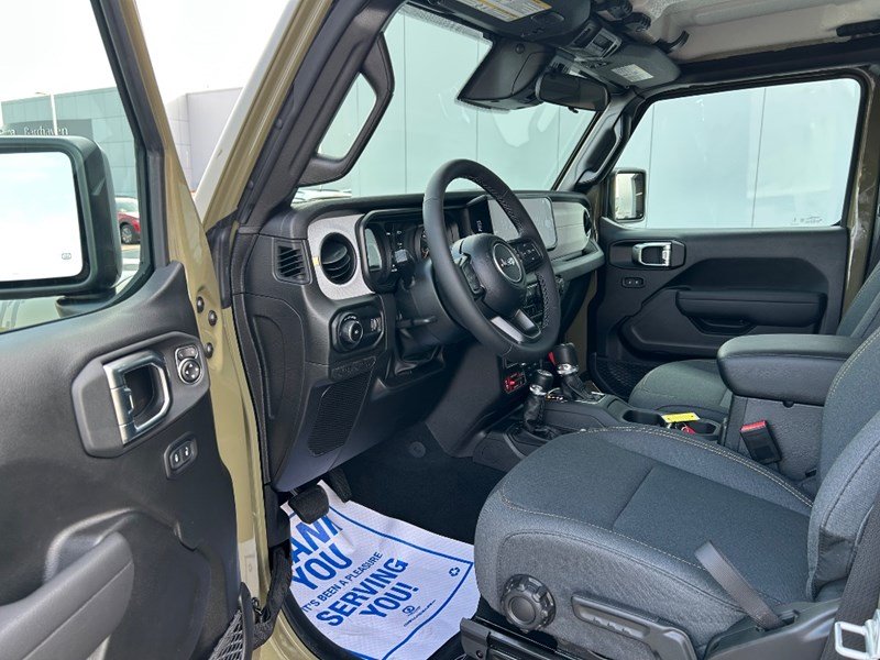 2025 Jeep Wrangler Willys 2 Door 4x4