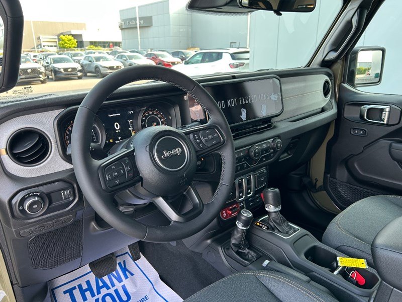 2025 Jeep Wrangler Willys 2 Door 4x4