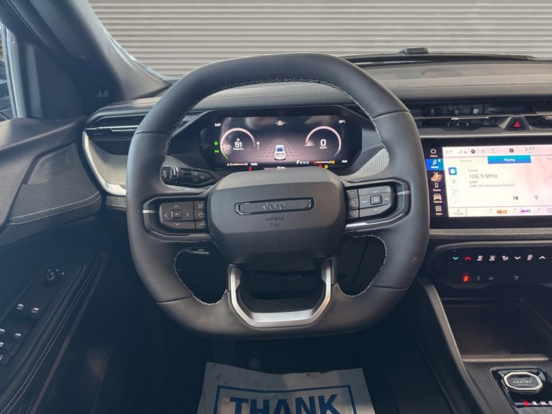 2026 Jeep Cherokee Laredo 4x4