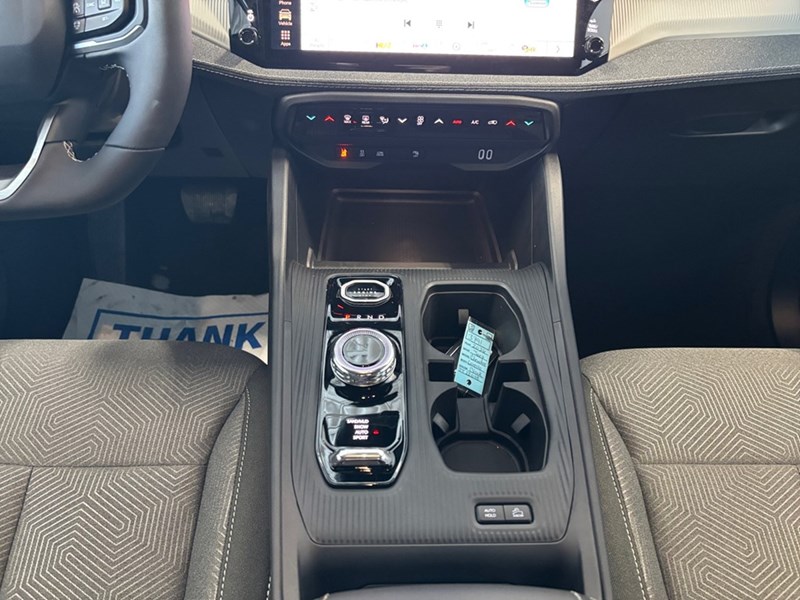 2026 Jeep Cherokee Laredo 4x4