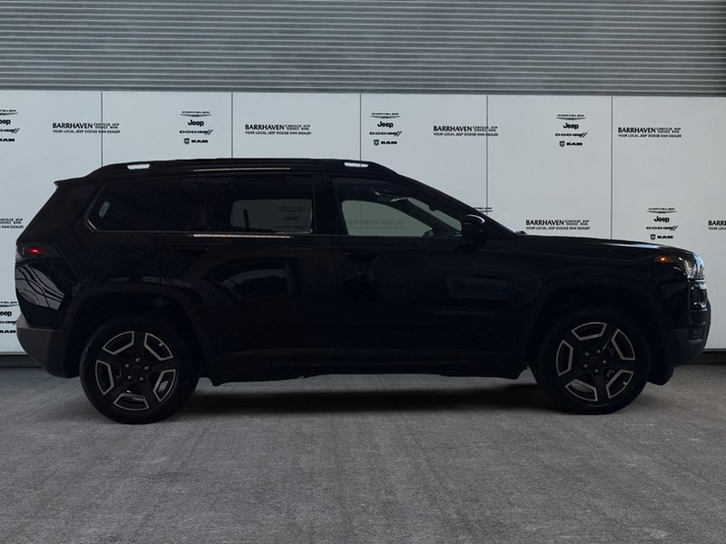 2026 Jeep Cherokee Laredo 4x4