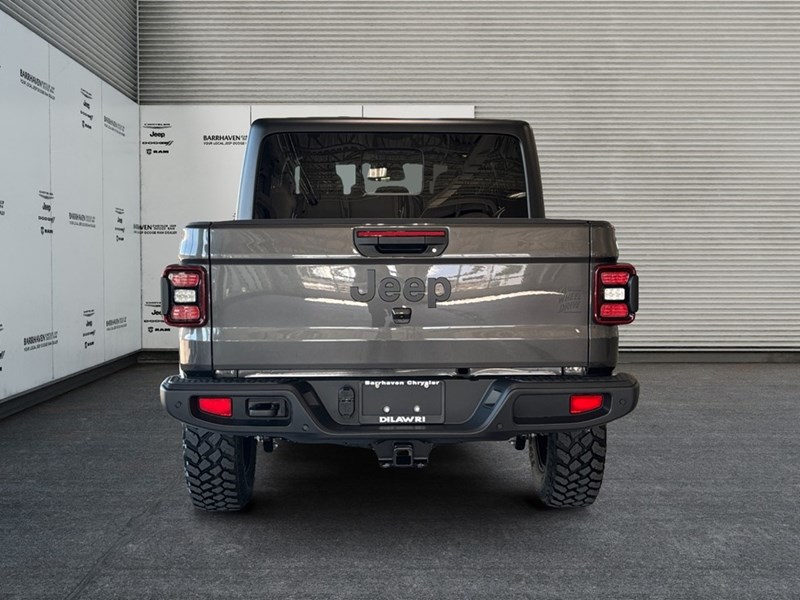 2026 Jeep Gladiator Willys 4x4